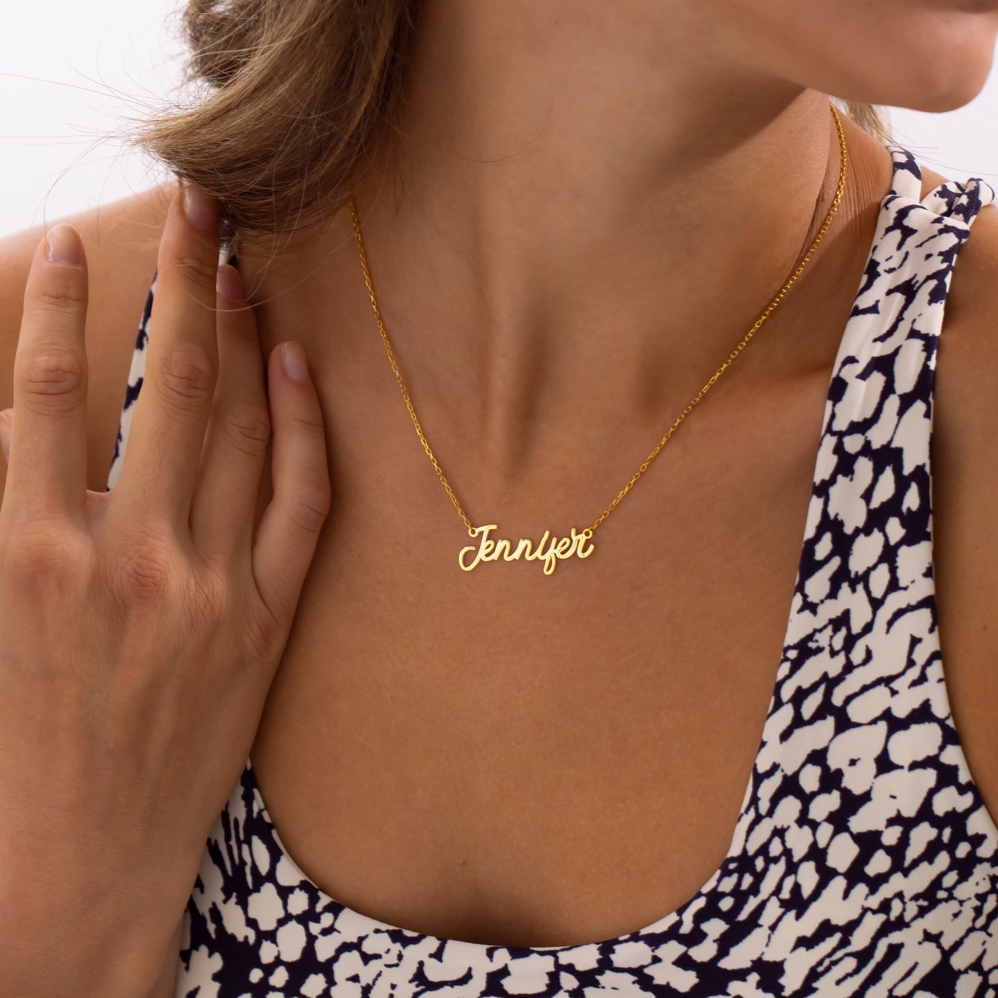 14K Gold Romantic Script Name Necklace | Personalized Flowing Name Necklace